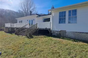 460 Little Elk Rd, Elk Park, NC 28622 - Photo 1