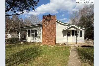 304 Elk River Road, Elk Park, NC 28622 - Photo 2