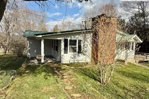 304 Elk River Rd, Elk Park, NC 28622 - Photo 38