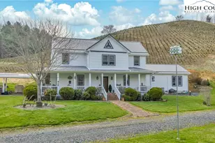 369 Spencer Branch Rd, Lansing, NC 28643 - Photo 10