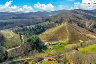 369 Spencer Branch Rd, Lansing, NC 28643 - Photo 4