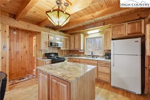 1047 Aubrey Turner Rd, Crumpler, NC 28617 - Photo 8