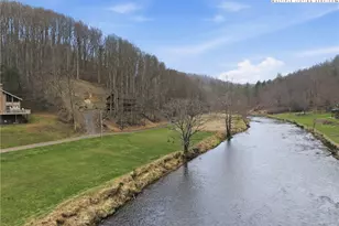 1047 Aubrey Turner Rd, Crumpler, NC 28617 - Photo 34