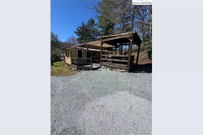 84 Avery High School Road, Newland, NC 28567 - Photo 2