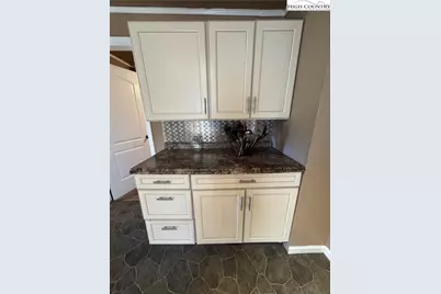 84 Avery High School Road, Newland, NC 28567 - Photo 6