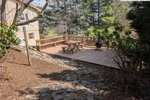 289 Westview Dr, Sparta, NC 28675 - Photo 2