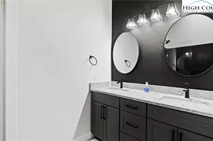 215 S Jefferson Station Pl, West Jefferson, NC 28694 - Photo 22