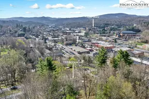 153 Ridgewood Dr, Boone, NC 28607 - Photo 2