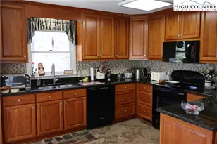 488 Meadow View Rd, Roaring Gap, NC 28668 - Photo 8