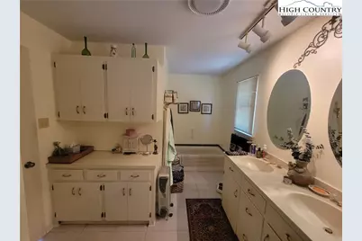 488 Meadow View Road, Roaring Gap, NC 28668 - Photo 12