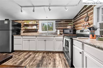 245 Davenport Road, Spruce Pine, NC 28777 - Photo 8