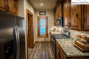 172 Vistas Wy, Banner Elk, NC 28604 - Photo 18