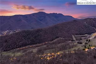 431 Cliffside Ln, Seven Devils, NC 28604 - Photo 4