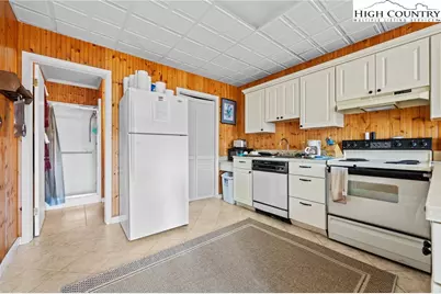 431 Cliffside Lane, Seven Devils, NC 28604 - Photo 32