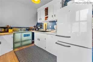 179 Rhododendron Dr, Beech Mountain, NC 28604 - Photo 12