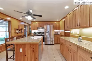 2209 Sugar Mountain 2 Rd, Newland, NC 28657 - Photo 8