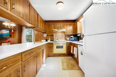 118 Overbrook Trail, Beech Mountain, NC 28604 - Photo 8