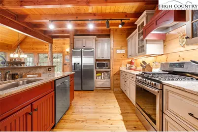 635 Acorn Nvno, Zionville, NC 28698 - Photo 12