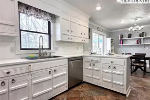 223 Timberlake St, Sparta, NC 28675 - Photo 16