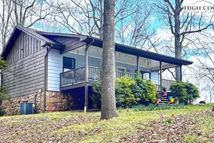 223 Timberlake St, Sparta, NC 28675 - Photo 6