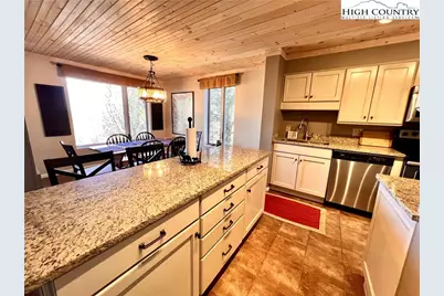 367 Skyleaf Drive #D-4, Sugar Mountain, NC 28604 - Photo 18