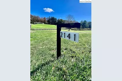 2141 Mt Jefferson Road, West Jefferson, NC 28694 - Photo 2