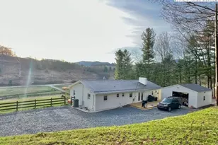 2141 Mt Jefferson Rd, West Jefferson, NC 28694 - Photo 8