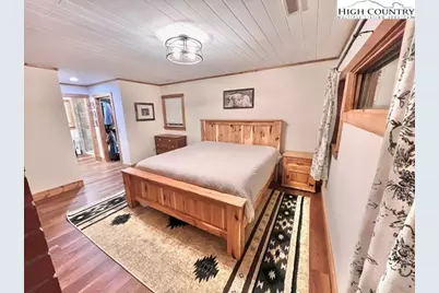 2141 Mt Jefferson Road, West Jefferson, NC 28694 - Photo 10