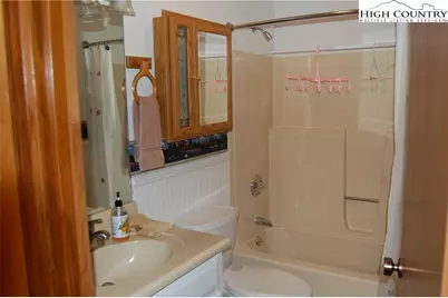 14 Briar Road, Newland, NC 28657 - Photo 20