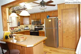 14 Briar Rd, Newland, NC 28657 - Photo 8