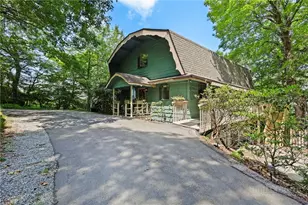 867 Ski Acres Dr, Blowing Rock, NC 28605 - Photo 2