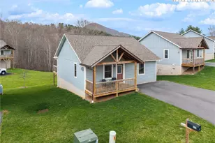 429 Townhomes Pl, Boone, NC 28607 - Photo 1