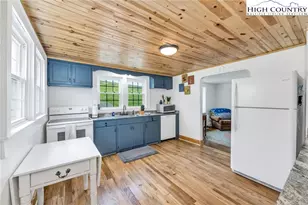 609 W Main St, Jefferson, NC 28640 - Photo 16