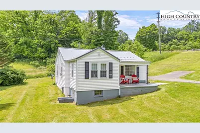 609 W Main Street, Jefferson, NC 28640 - Photo 2