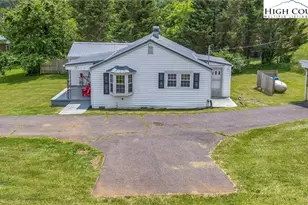 609 W Main St, Jefferson, NC 28640 - Photo 36