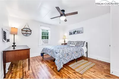 609 W Main Street, Jefferson, NC 28640 - Photo 28