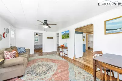 609 W Main Street, Jefferson, NC 28640 - Photo 10
