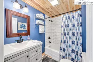 609 W Main St, Jefferson, NC 28640 - Photo 24