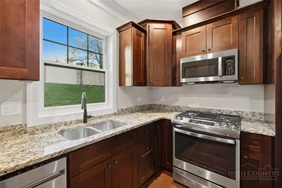 155 Gateway Drive #101, Boone, NC 28607 - Photo 4