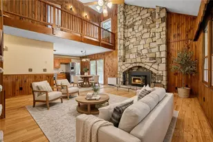 277 Country Ln, Newland, NC 28657 - Photo 4