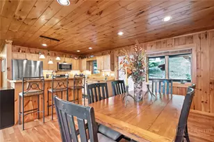 123 Beucus Ln, Seven Devils, NC 28604 - Photo 10