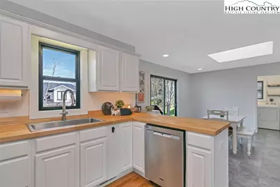 885 Alpine Drive, Seven Devils, NC 28604 - Photo 14