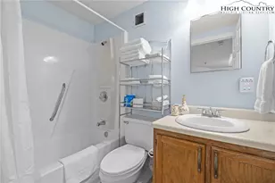 303 Sugar Top Dr, Sugar Mountain, NC 28604 - Photo 20