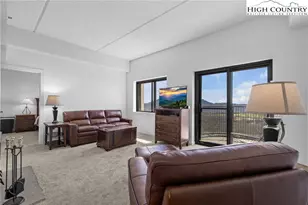 303 Sugar Top Dr, Sugar Mountain, NC 28604 - Photo 4