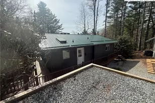 174 Spruce Pine Rd, Newland, NC 28657 - Photo 4