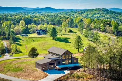 2013 Hitching Post Trail, Lenoir, NC 28645 - Photo 10