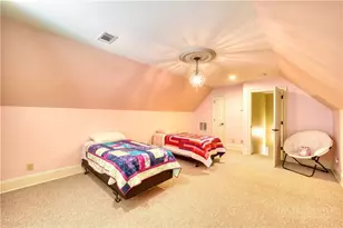 142 Fairway Oaks Dr, West Jefferson, NC 28694 - Photo 22