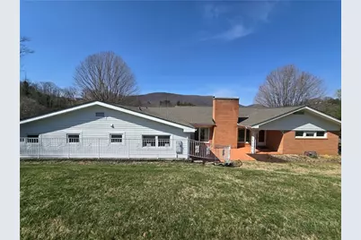 119 Forest Hill Dr, West Jefferson, NC 28694 - Photo 6
