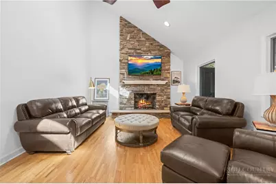 187 Pine Village #5, Blowing Rock, NC 28605 - Photo 6