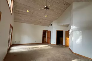 2134 Valle Cay Dr, Vilas, NC 28692 - Photo 24